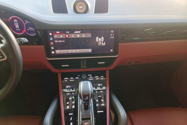 Used Porsche Cayenne 2019 Cayenne 3.0T Audio And AC Panel