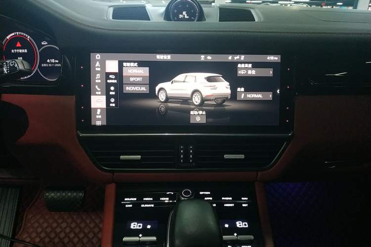 Used Porsche Cayenne 2019 Cayenne 3.0T Audio And AC Panel