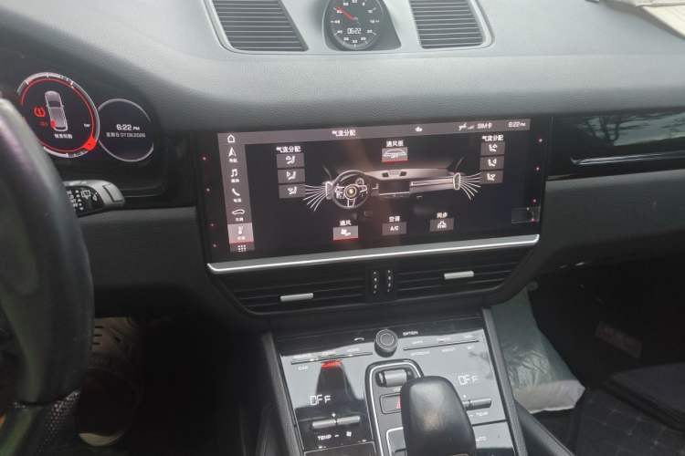 Used Porsche Cayenne 2019 Cayenne 3.0T Audio And AC Panel