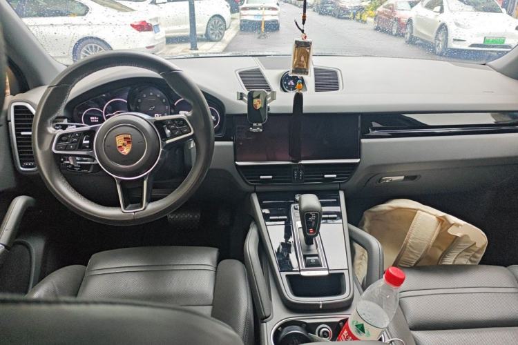 Used Porsche Cayenne 2019 Cayenne 3.0T Center Console