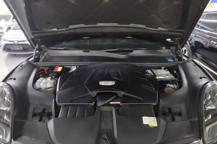 Used Porsche Cayenne 2019 Cayenne Coupé 3.0T Engine Bay