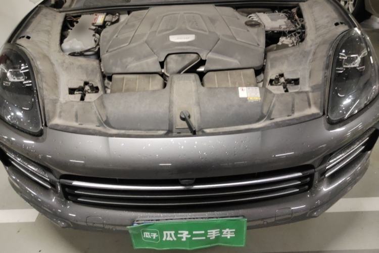 Used Porsche Cayenne  Engine Bay