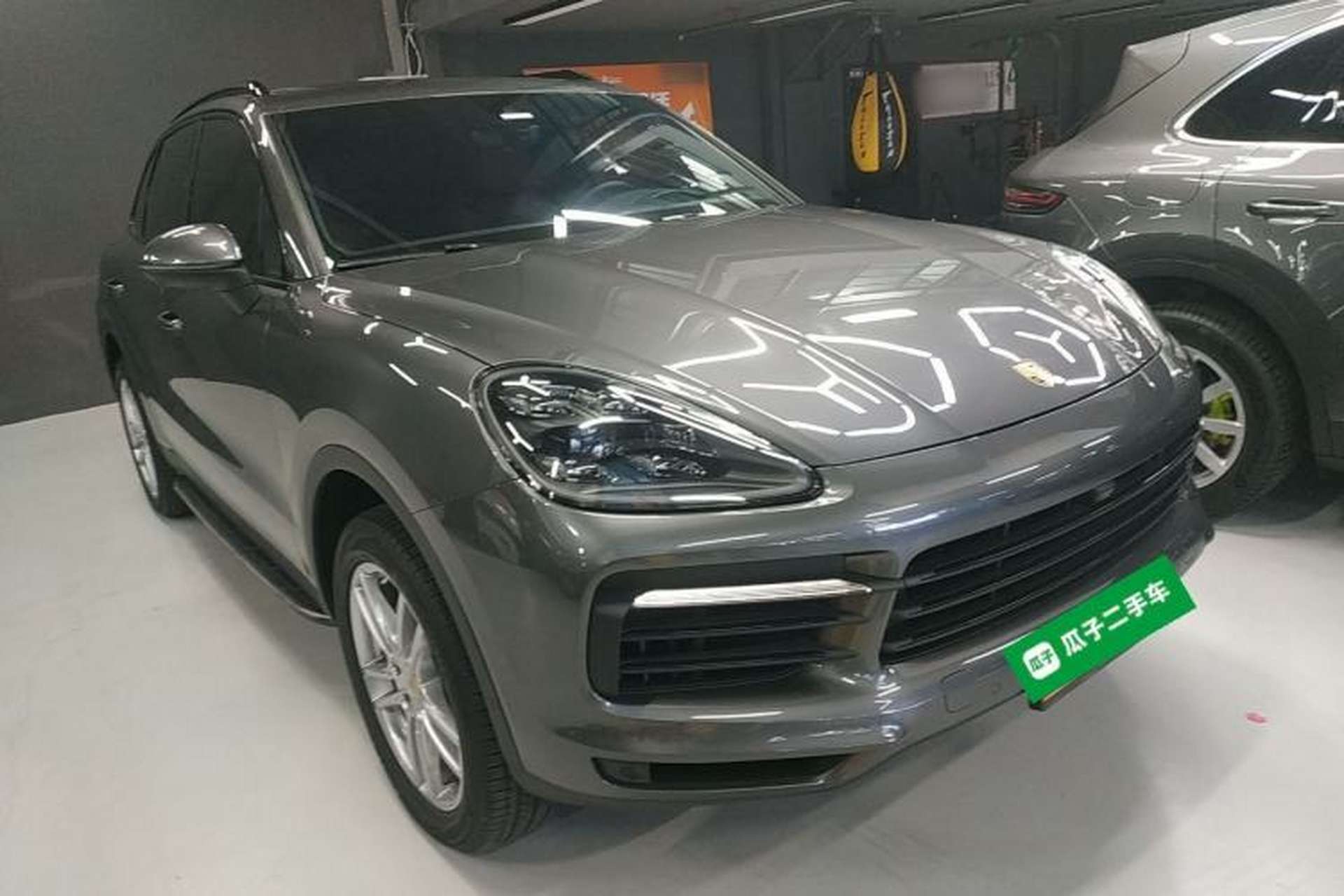 Used Porsche Cayenne 2019 Cayenne 3.0T Exterior 2