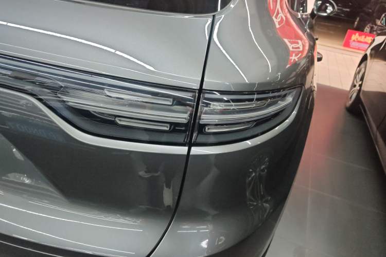 Used Porsche Cayenne 2019 Cayenne 3.0T Exterior 3