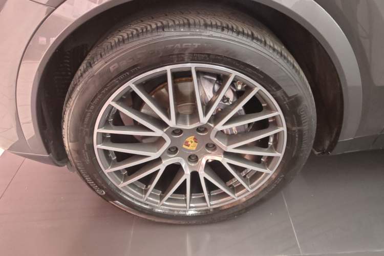 Used Porsche Cayenne 2019 Cayenne 3.0T Exterior 4