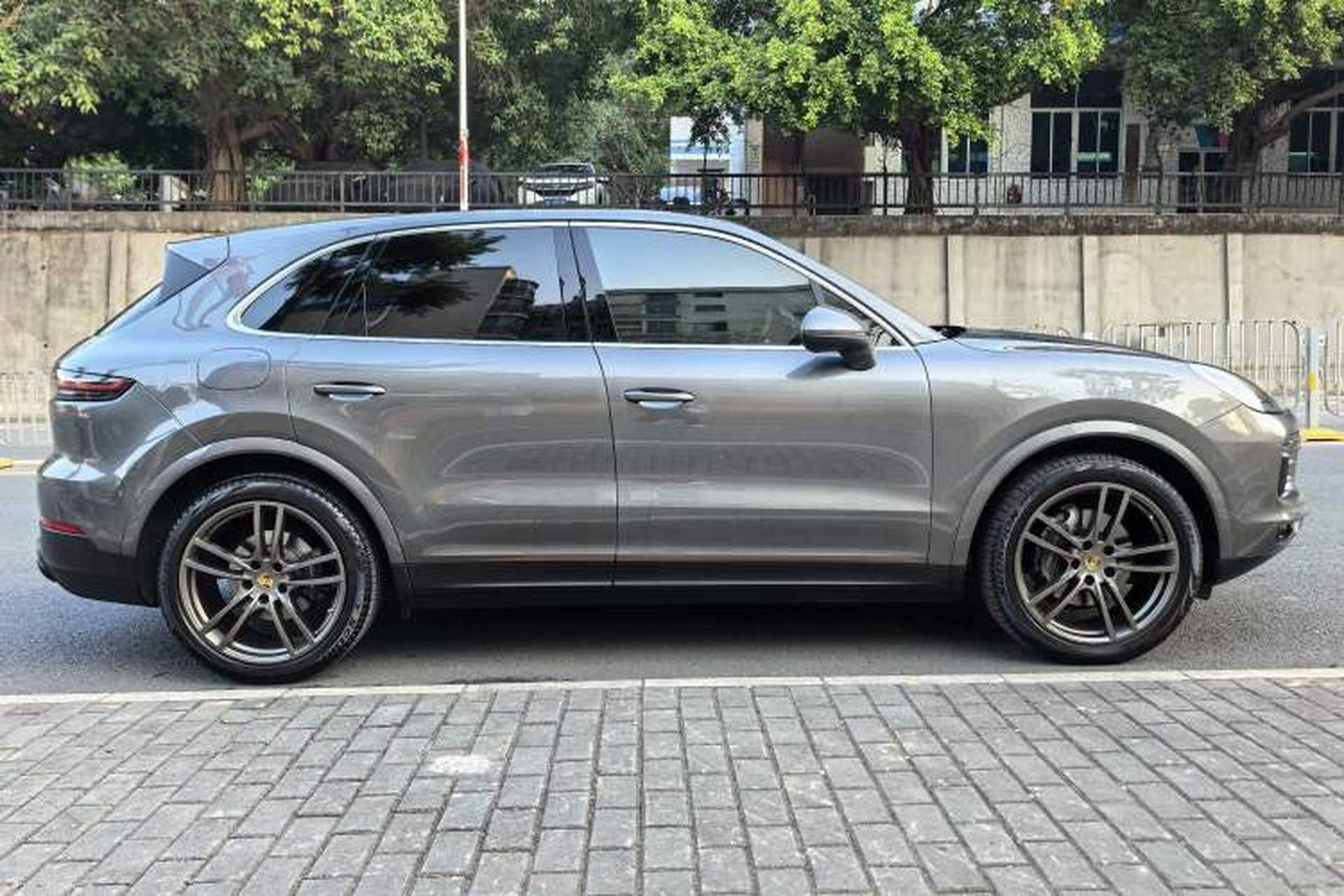 Used Porsche Cayenne 2019 Cayenne 3.0T Exterior 4