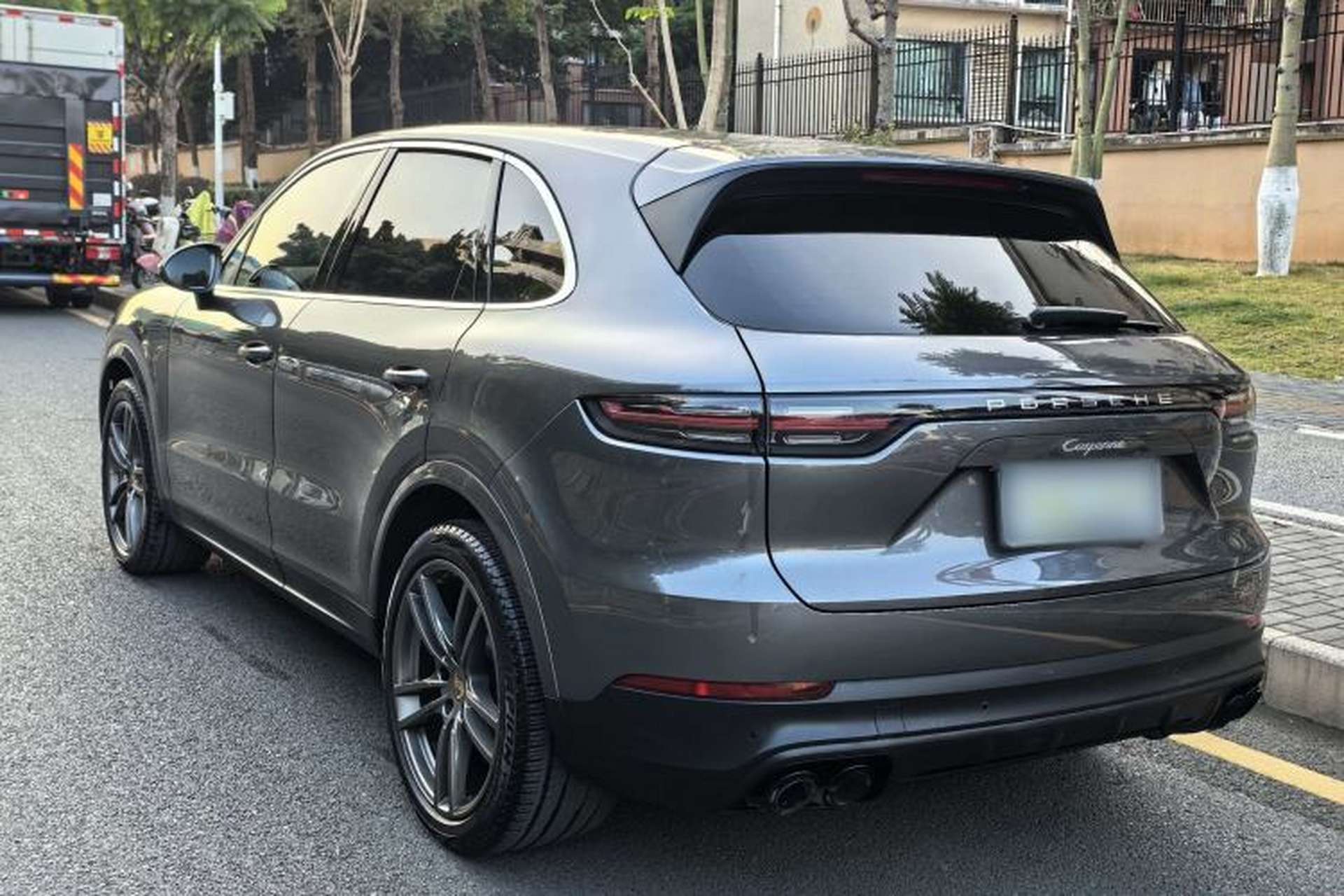 Used Porsche Cayenne 2019 Cayenne 3.0T Exterior 7