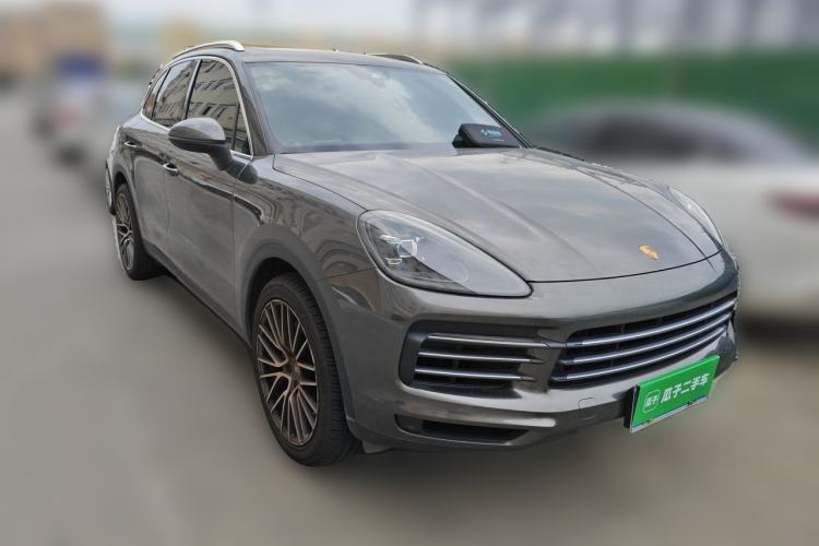 Used Porsche Cayenne 2019 Cayenne 3.0T Front Right 45 Deg