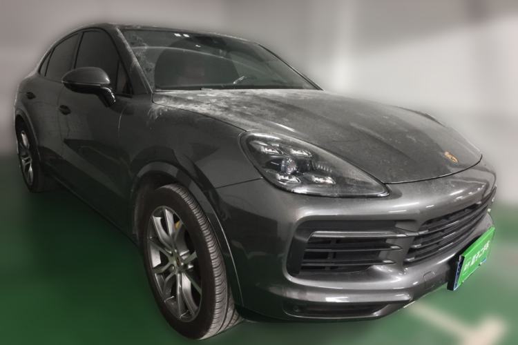 Used Porsche Cayenne 2019 Cayenne Coupé 3.0T Front Right 45 Deg