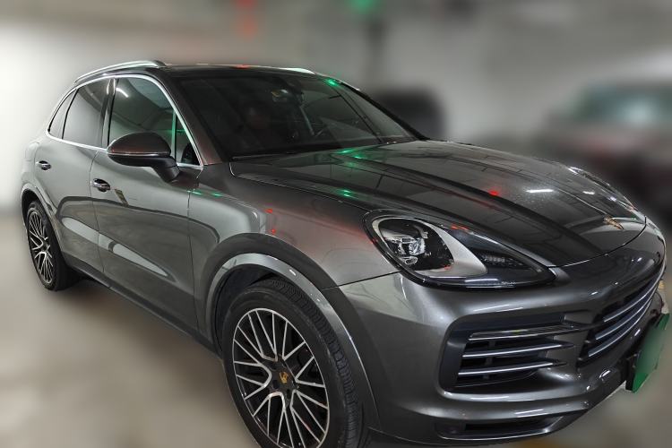 Used Porsche Cayenne 2019 Cayenne 3.0T Front Right 45 Deg