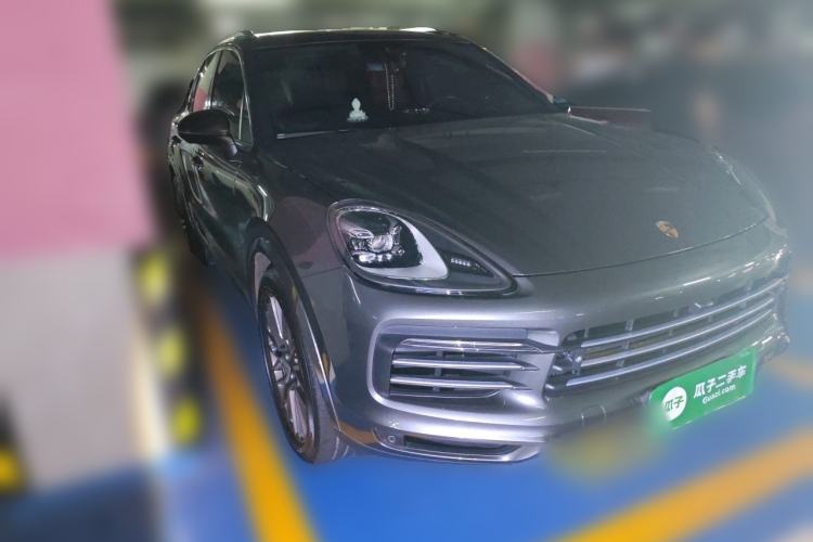 Used Porsche Cayenne 2019 Cayenne 3.0T Front Right 45 Deg