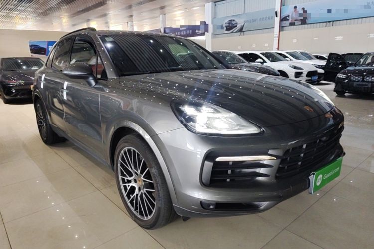 Used Porsche Cayenne 2019 Cayenne 3.0T Front Right 45 Deg