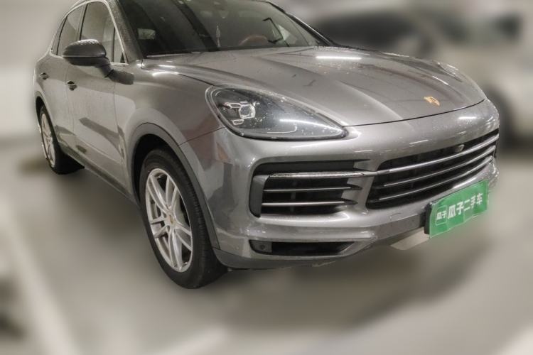 Used Porsche Cayenne  Front Right 45 Deg