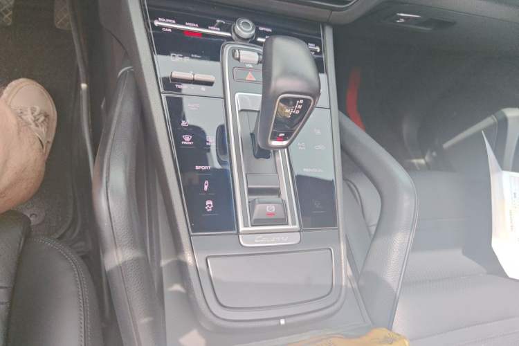 Used Porsche Cayenne 2019 Cayenne 3.0T Gear Lever