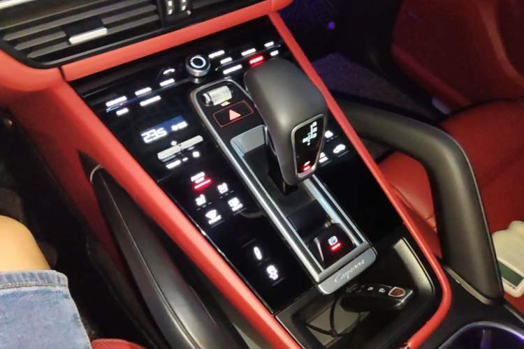 Used Porsche Cayenne 2019 Cayenne Coupé 3.0T Gear Lever