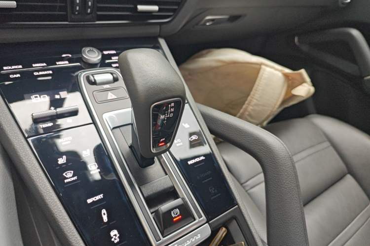 Used Porsche Cayenne 2019 Cayenne 3.0T Gear Lever
