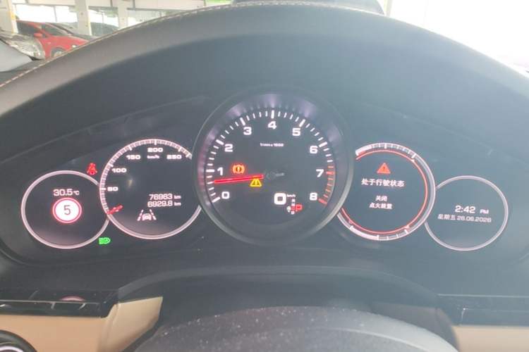 Used Porsche Cayenne 2019 Cayenne 3.0T Instrument Cluster