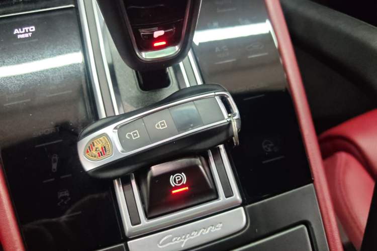 Used Porsche Cayenne 2019 Cayenne 3.0T Interior 1