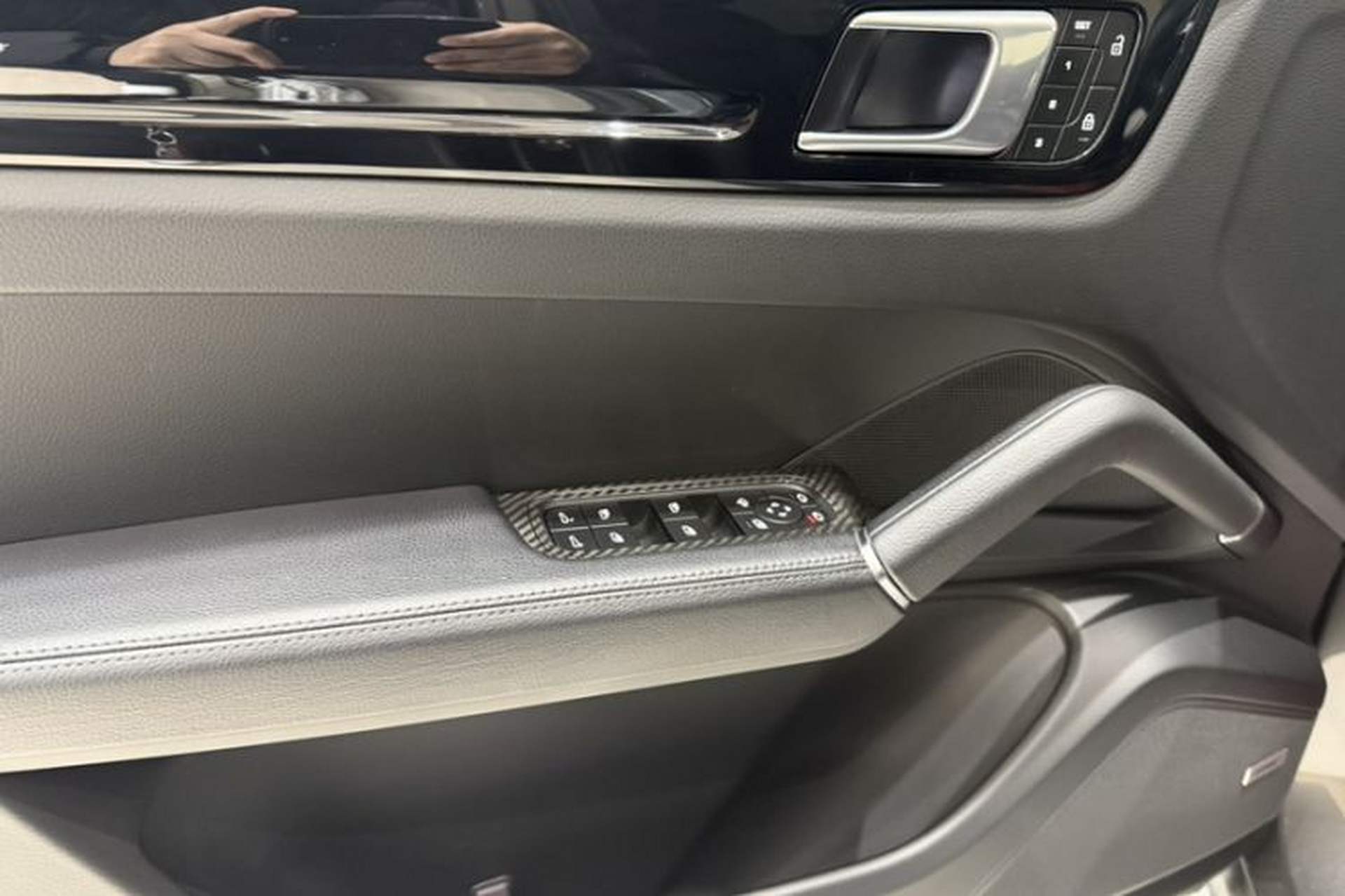 Used Porsche Cayenne 2019 Cayenne 3.0T Interior 11
