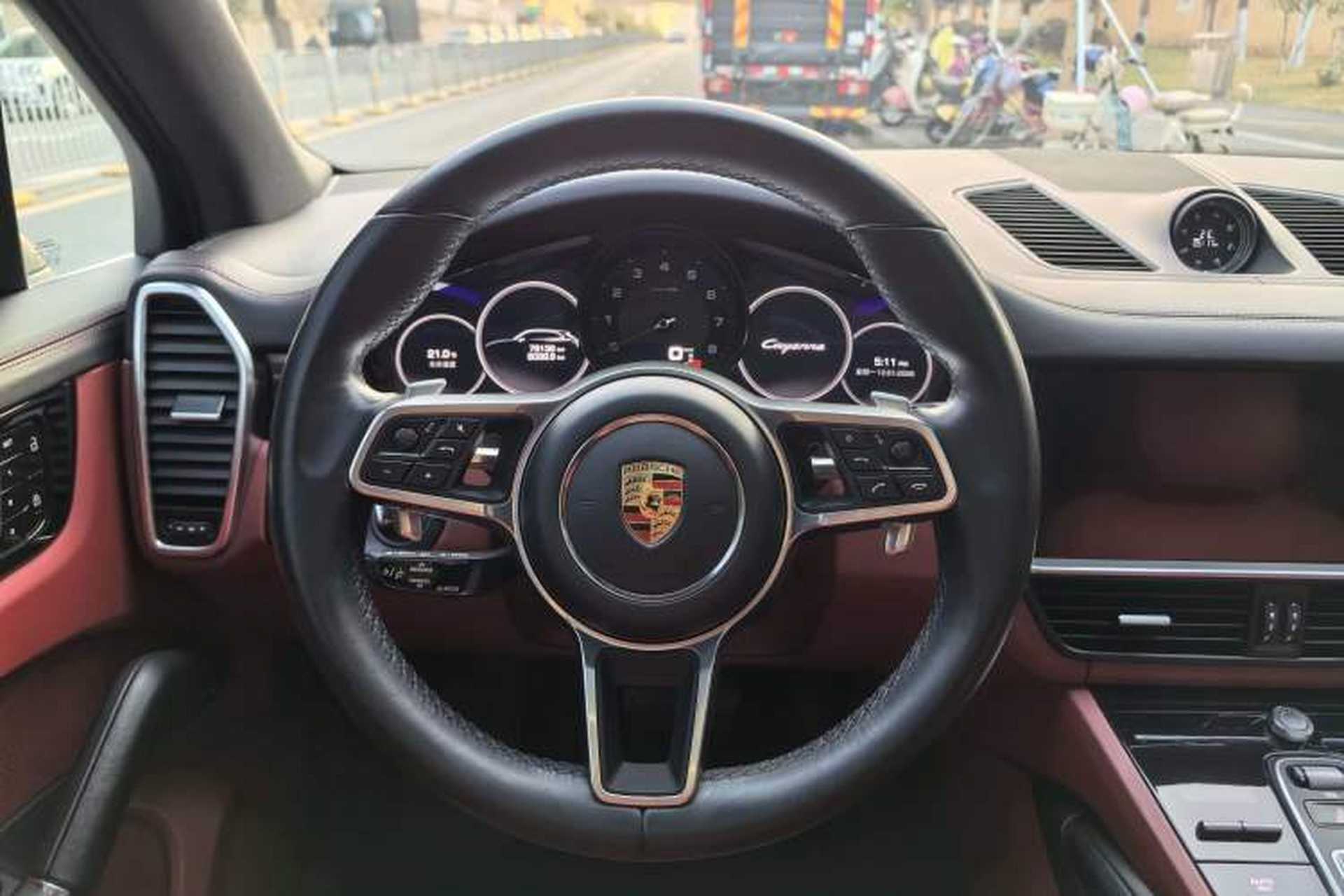 Used Porsche Cayenne 2019 Cayenne 3.0T Interior 11