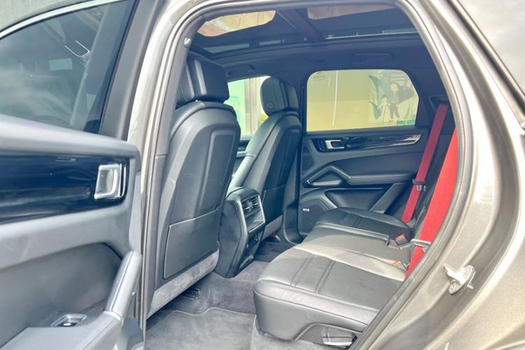 Used Porsche Cayenne 2019 Cayenne 3.0T Interior 3