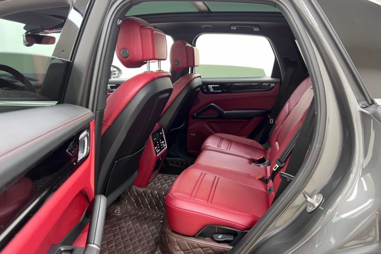 Used Porsche Cayenne 2019 Cayenne 3.0T Interior 3