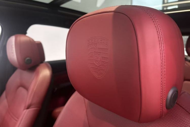 Used Porsche Cayenne 2019 Cayenne 3.0T Interior 4