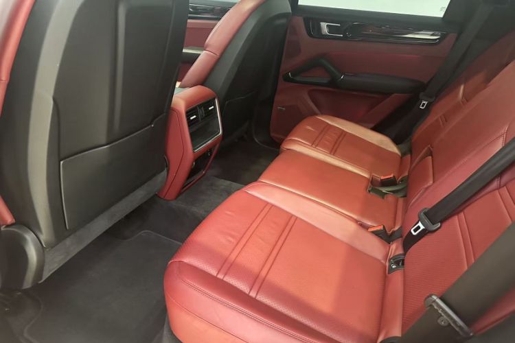 Used Porsche Cayenne 2019 Cayenne 3.0T Interior 6