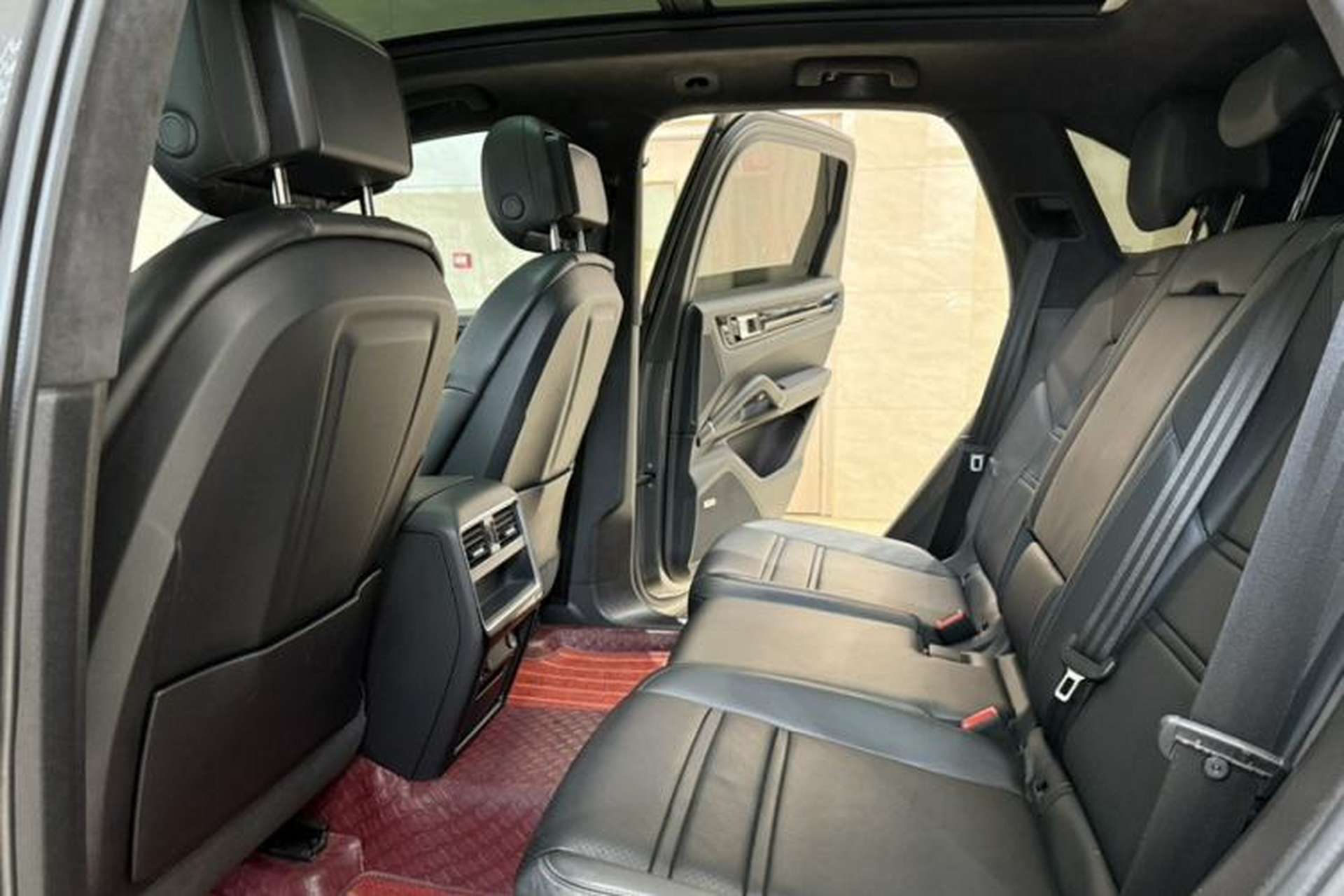 Used Porsche Cayenne 2019 Cayenne 3.0T Interior 8