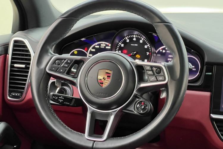 Used Porsche Cayenne 2019 Cayenne 3.0T Interior 8