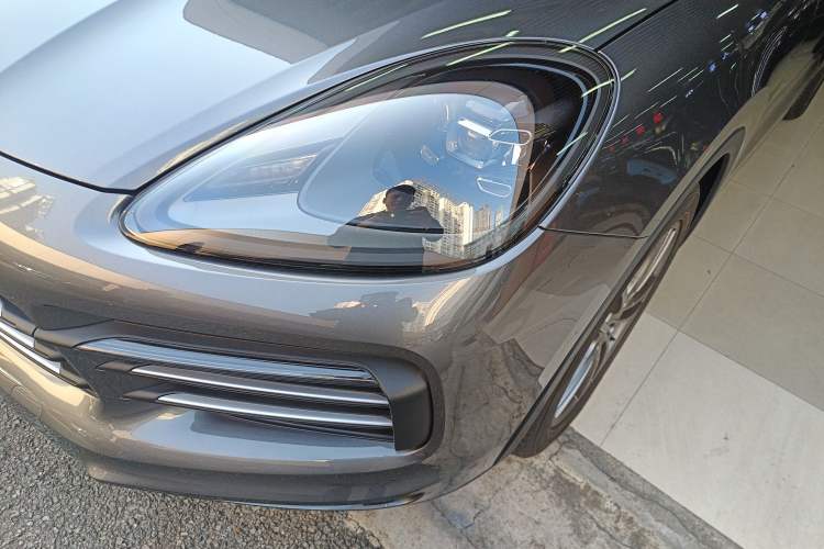 Used Porsche Cayenne 2019 Cayenne 3.0T Left Front Headlight