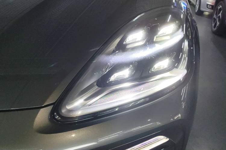Used Porsche Cayenne 2019 Cayenne Coupé 3.0T Left Front Headlight