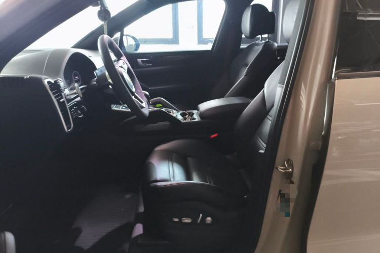 Used Porsche Cayenne 2019 Cayenne 3.0T Left Front Seat