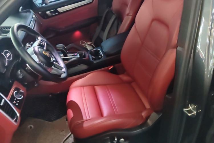 Used Porsche Cayenne 2019 Cayenne Coupé 3.0T Left Front Seat