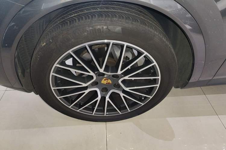 Used Porsche Cayenne 2019 Cayenne 3.0T Left Front Wheel Hub