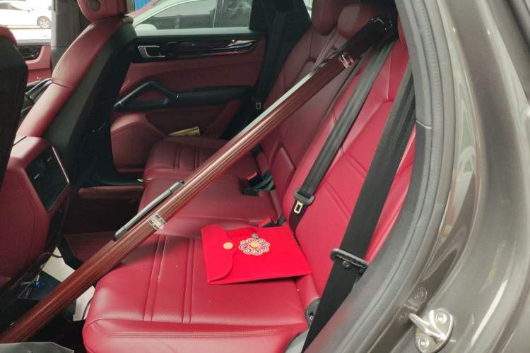 Used Porsche Cayenne 2019 Cayenne 3.0T Left Rear Seat