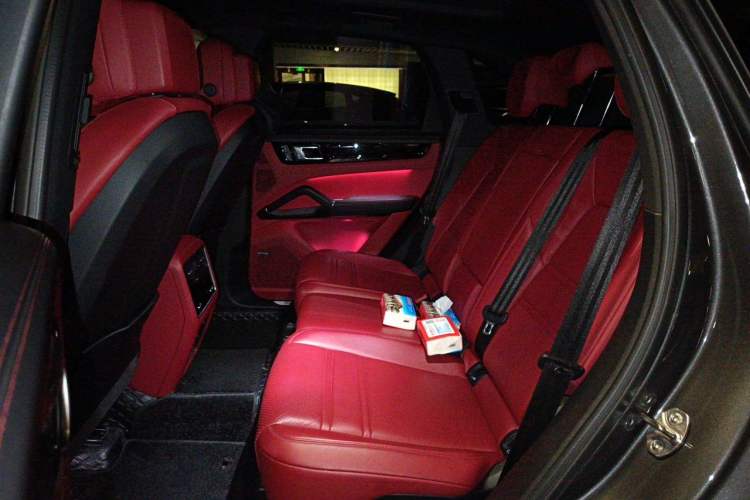 Used Porsche Cayenne 2019 Cayenne 3.0T Left Rear Seat