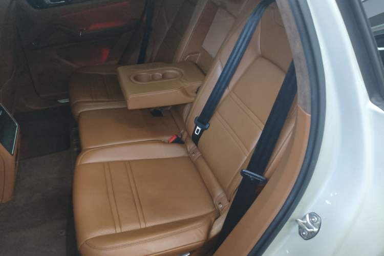 Used Porsche Cayenne 2019 Cayenne 3.0T Left Rear Seat