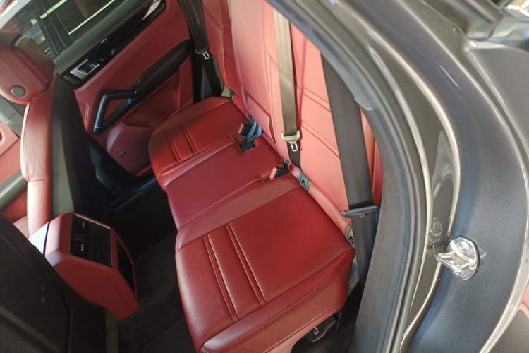 Used Porsche Cayenne 2019 Cayenne 3.0T Left Rear Seat