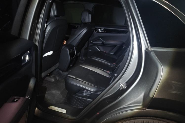 Used Porsche Cayenne 2019 Cayenne 3.0T Left Rear Seat