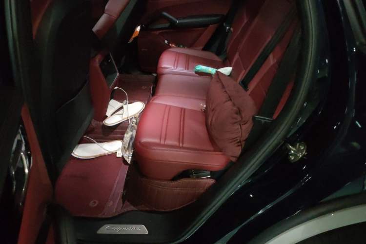 Used Porsche Cayenne 2019 Cayenne 3.0T Left Rear Seat