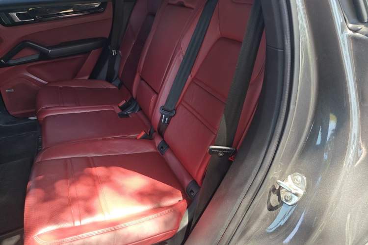 Used Porsche Cayenne 2019 Cayenne 3.0T Left Rear Seat