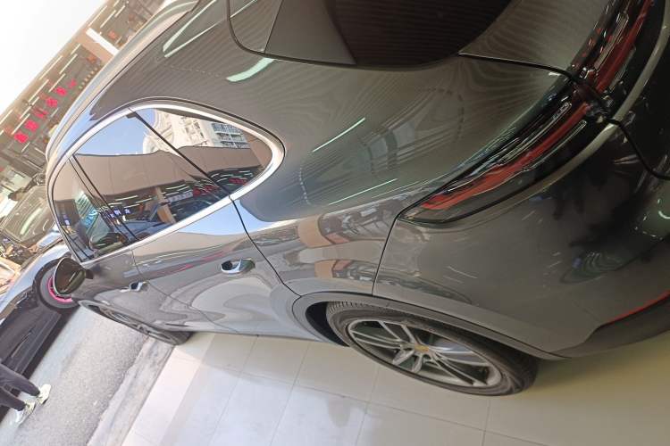 Used Porsche Cayenne 2019 Cayenne 3.0T Left Side