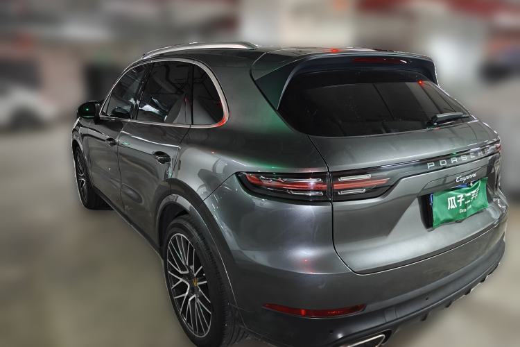 Used Porsche Cayenne 2019 Cayenne 3.0T Rear Left 45 Deg