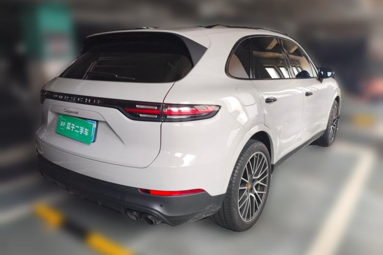 Used Porsche Cayenne 2019 Cayenne 3.0T Rear Right 45 Deg