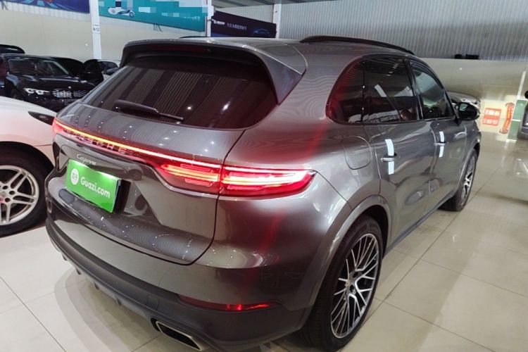 Used Porsche Cayenne 2019 Cayenne 3.0T Rear Right 45 Deg