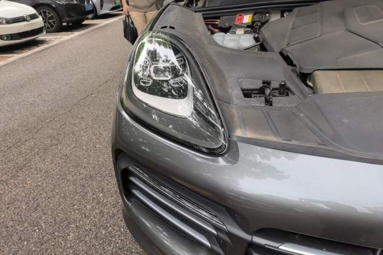 Used Porsche Cayenne 2019 Cayenne 3.0T Right Front Headlight