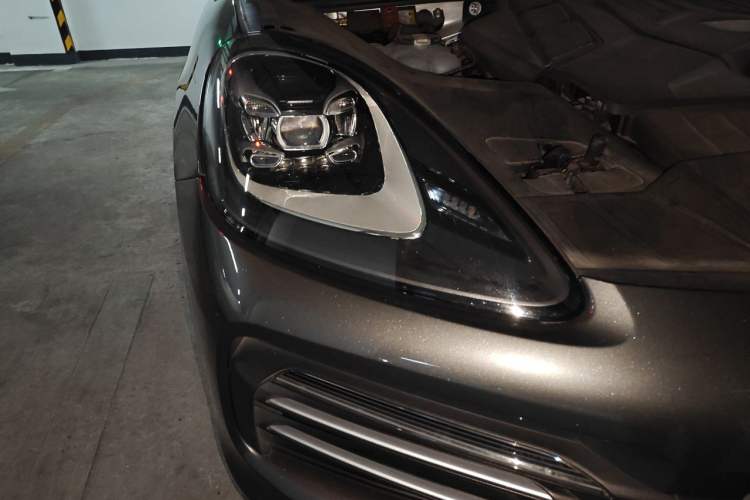 Used Porsche Cayenne 2019 Cayenne 3.0T Right Front Headlight