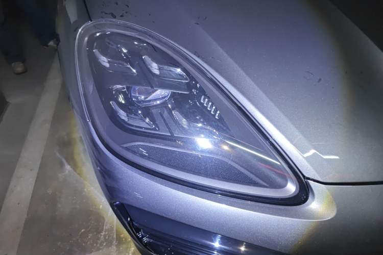 Used Porsche Cayenne 2019 Cayenne 3.0T Right Front Headlight
