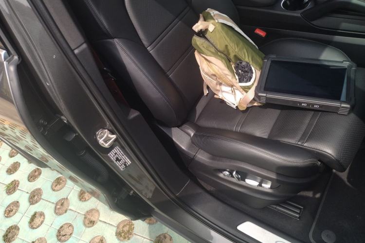 Used Porsche Cayenne 2019 Cayenne 3.0T Right Front Seat